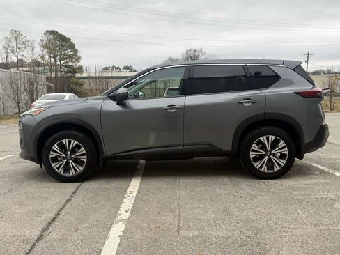 Used 2021 Nissan Rogue SV image 8