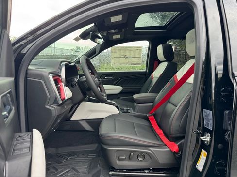 New 2026 GMC Canyon AT4X w/ AT4X AEV Edition image 23