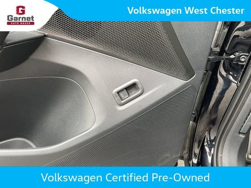Certified 2025 Volkswagen Tiguan SE R-Line AWD/4WD image 34