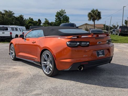 Used 2022 Chevrolet Camaro LT RWD image 8