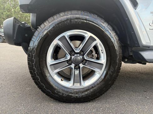 Used 2020 Jeep Wrangler Unlimited Sahara AWD/4WD image 11