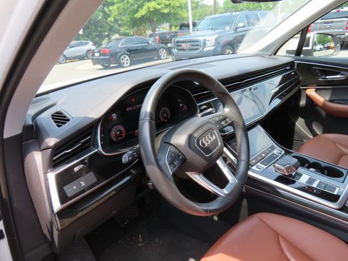 Used 2023 Audi Q7 3.0T Premium Plus AWD/4WD image 14
