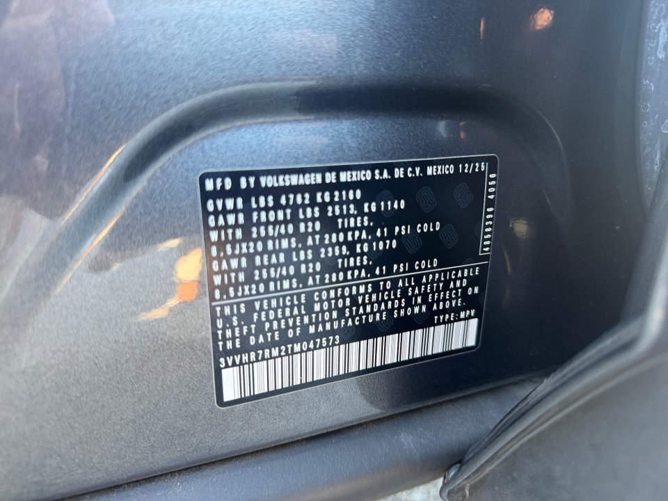 Certified 2026 Volkswagen Tiguan SE R-Line FWD image 35