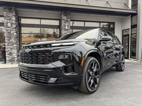 Used 2026 Chevrolet Traverse RS image 6