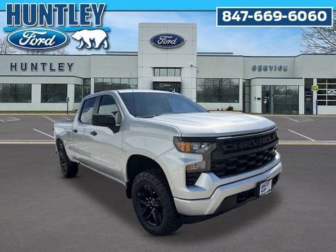 Used 2022 Chevrolet Silverado 1500 Custom AWD/4WD image 4
