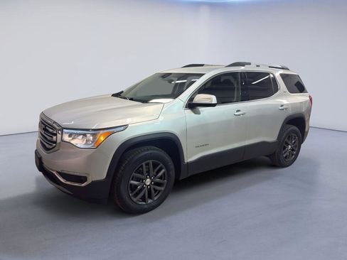 Used 2018 GMC Acadia SLT image 3