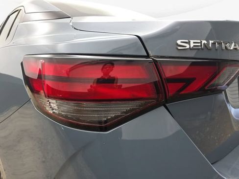 Used 2025 Nissan Sentra SV w/ SV Premium Package FWD image 35