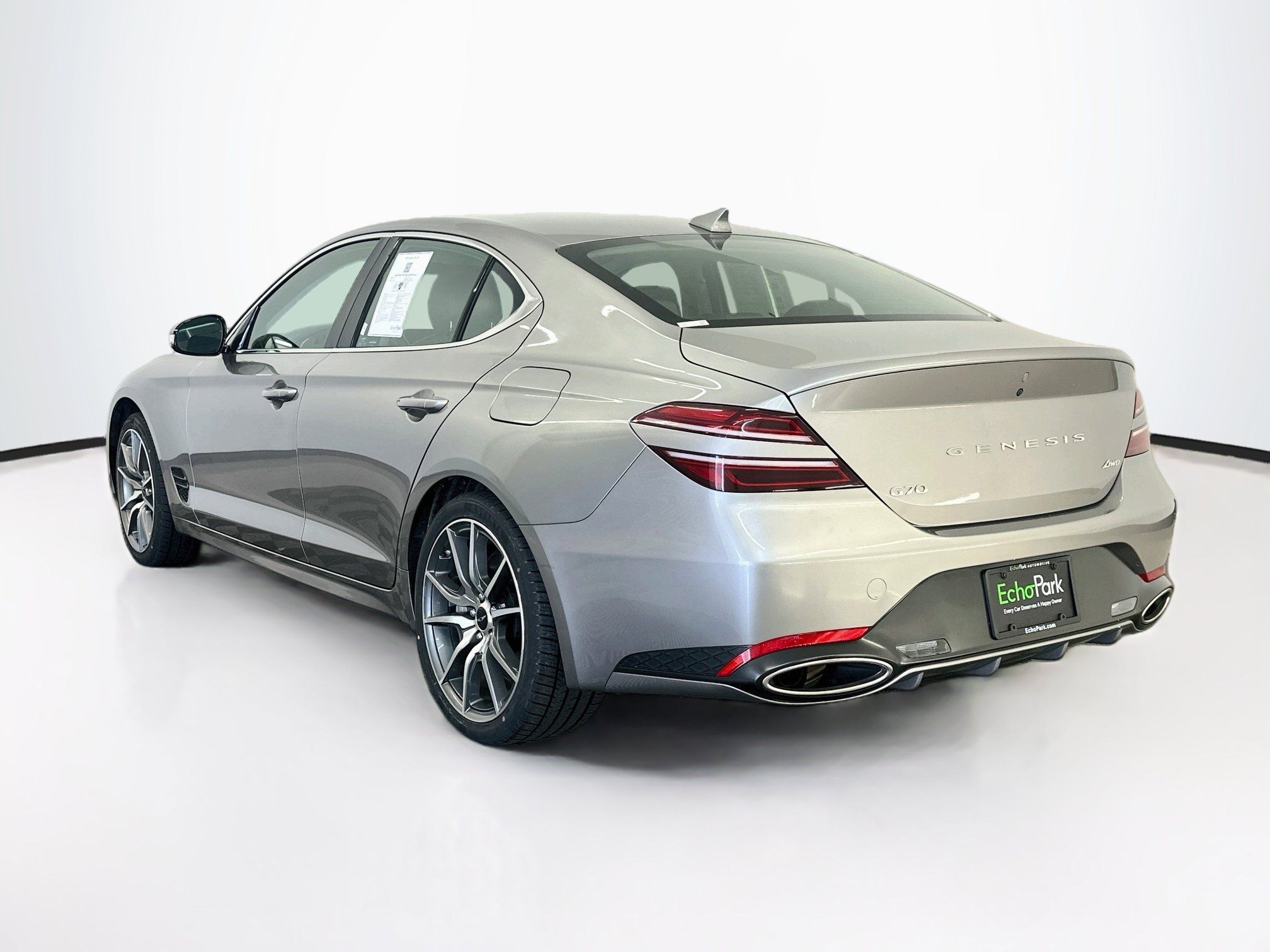 Used 2025 Genesis G70 2.5T AWD/4WD image 5