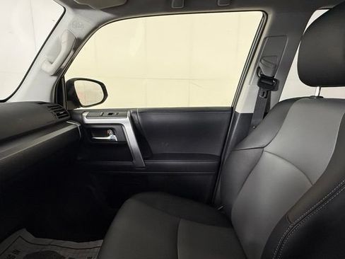 Used 2024 Toyota 4Runner SR5 Premium w/ Moonroof Package AWD/4WD image 22