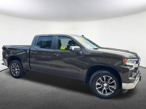 Used 2023 Chevrolet Silverado 1500 LT AWD/4WD image 15