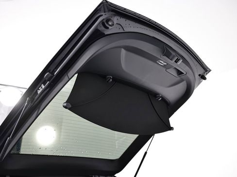 Certified 2025 Porsche 718 Cayman RWD image 29