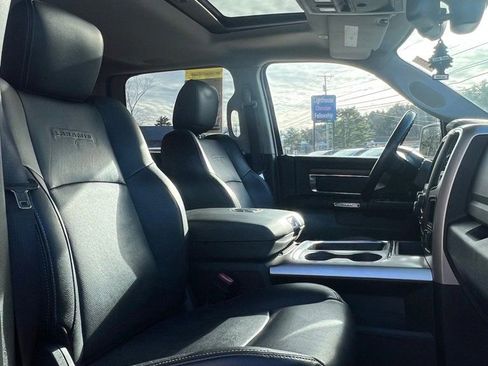 Used 2017 RAM 1500 Laramie w/ Convenience Group image 14