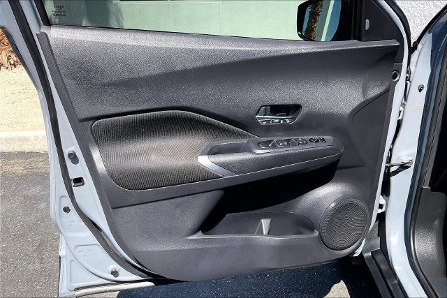 Certified 2023 Nissan Kicks SV FWD image 22