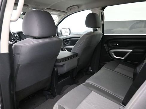 Used 2022 Nissan Titan SV RWD image 25