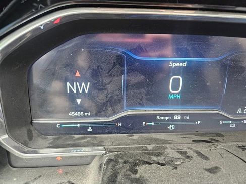 Used 2024 Chevrolet Silverado 2500 LTZ w/ LTZ Convenience Package image 9