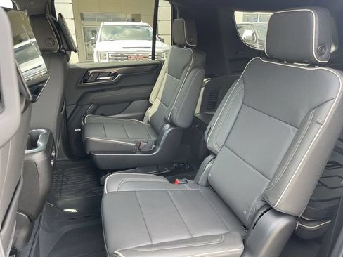 New 2026 GMC Yukon XL Elevation w/ Elevation Premium Package AWD/4WD image 23