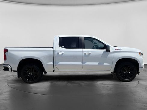 Used 2023 Chevrolet Silverado 1500 RST w/ Z71 Off-Road Package AWD/4WD image 5