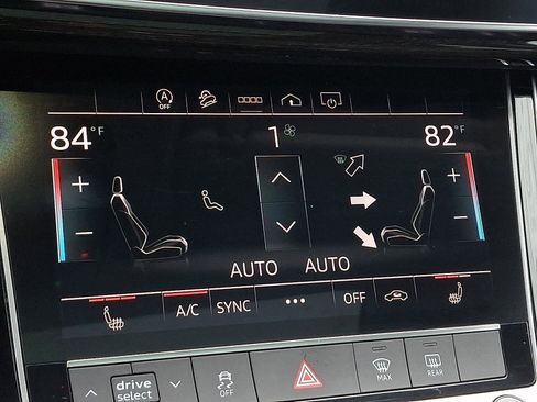 Certified 2024 Audi Q7 Premium Plus image 16