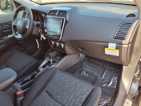 New 2026 Mitsubishi Outlander Sport LE AWD/4WD image 8