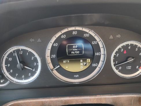 Used 2012 Mercedes-Benz E 350 4MATIC Sedan image 16