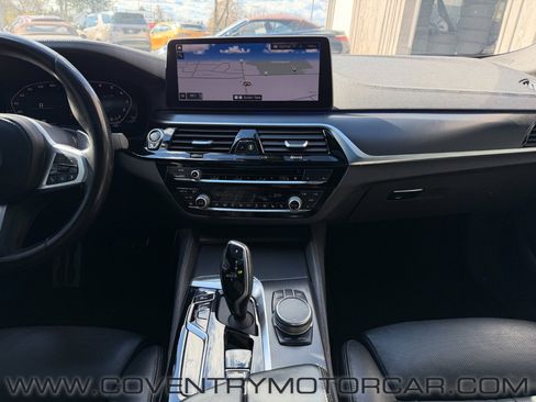 Used 2021 BMW M550i xDrive w/ Shadowloine Package image 31