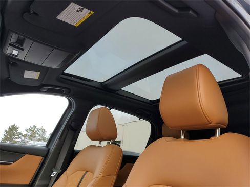 Used 2025 MAZDA CX-70 3.3 Turbo S w/ Premium Plus image 13