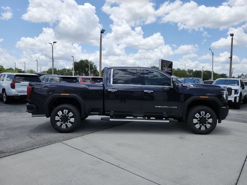New 2026 GMC Sierra 2500 Denali w/ Denali Reserve Package AWD/4WD image 3