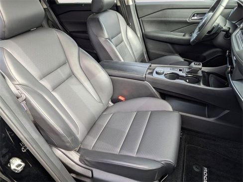 Certified 2024 Nissan Rogue SV w/ SV Premium Package image 34
