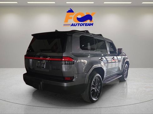 Used 2025 Lexus GX 550 w/ Accessory Package (2T) AWD/4WD image 3