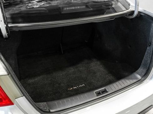 Used 2017 Nissan Sentra S FWD image 44
