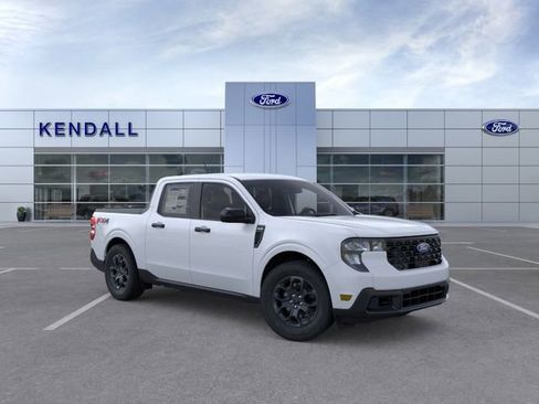 New 2026 Ford Maverick XLT w/ XLT Luxury Package AWD/4WD image 7