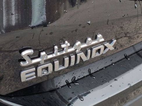 Used 2024 Chevrolet Equinox Premier image 32