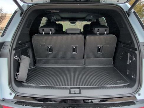 New 2026 Chevrolet Traverse High Country w/ LPO, Floor Liner Package image 11