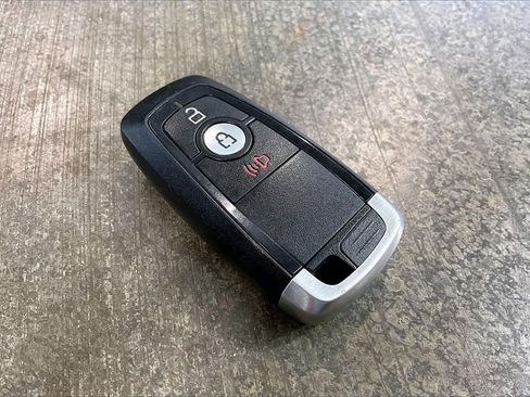 Used 2019 Ford Edge SE w/ SE Fleet Driver's Package image 10