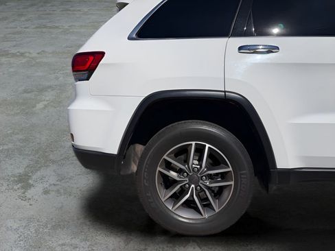 Used 2021 Jeep Grand Cherokee Limited image 10