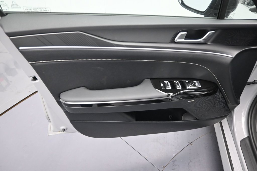 New 2027 Kia K5 GT-Line AWD/4WD image 18