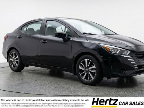 Used 2025 Nissan Versa SV FWD image 1
