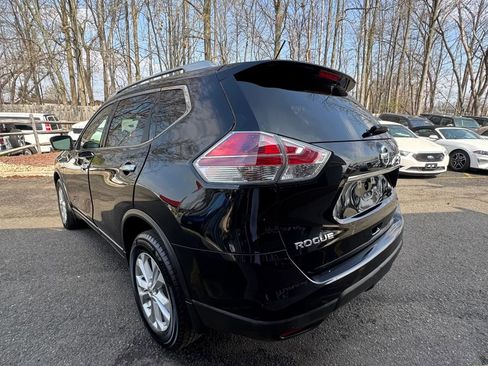 Used 2016 Nissan Rogue SV w/ SV Premium Package AWD/4WD image 4
