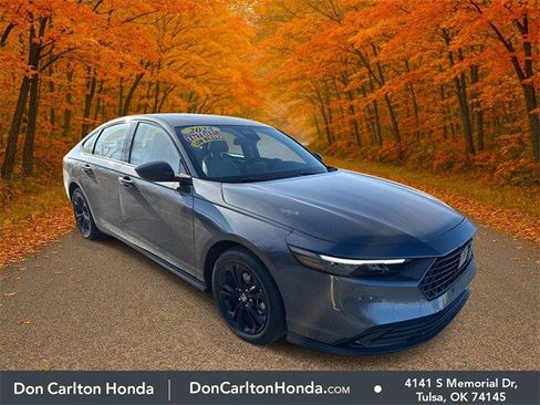 Used 2025 Honda Accord SE image 1