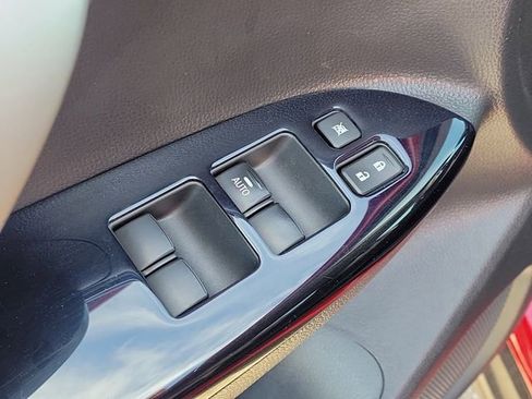 Used 2022 Mitsubishi Eclipse Cross LE AWD/4WD image 18