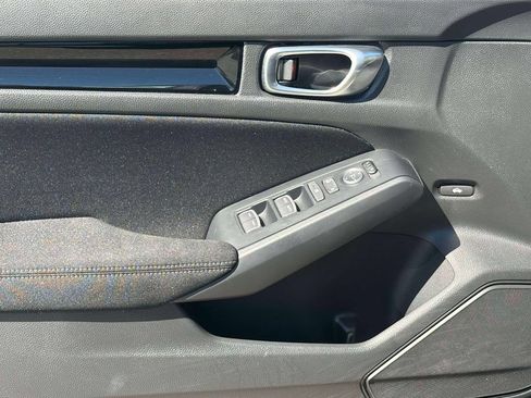 Used 2023 Honda Civic EX image 16