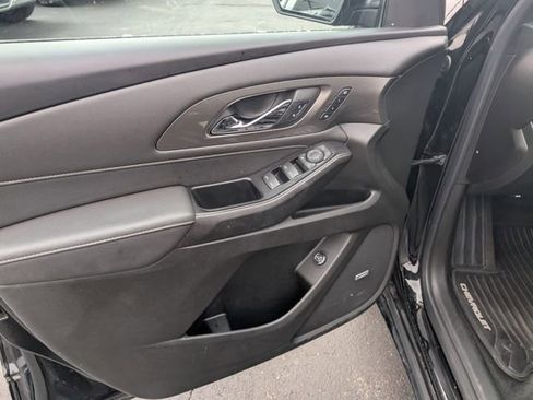 Certified 2023 Chevrolet Traverse Premier w/ Redline Edition image 14