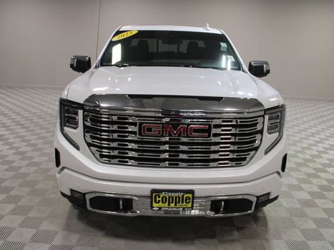 Used 2025 GMC Sierra 1500 Denali AWD/4WD image 7
