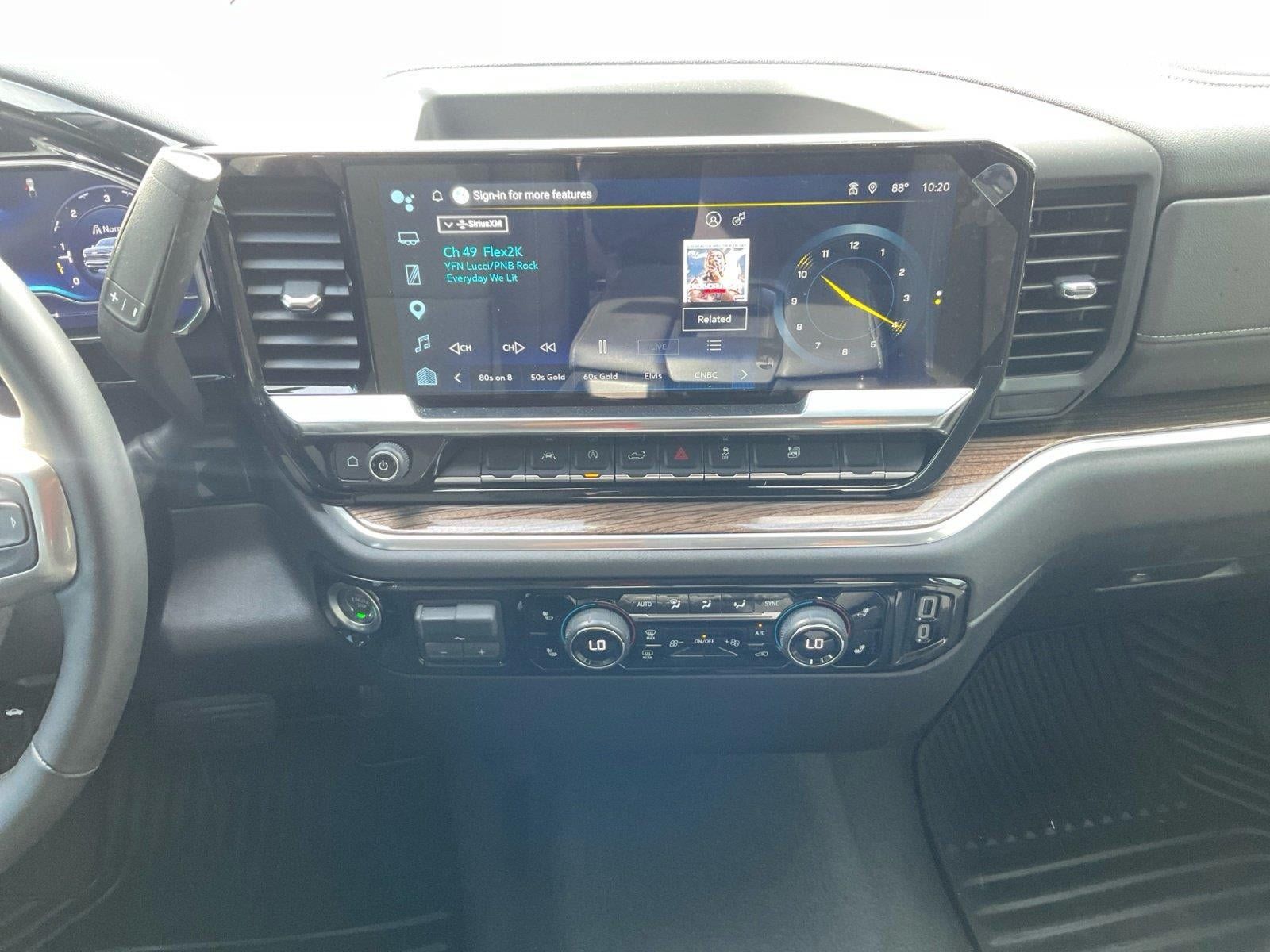 Certified 2025 Chevrolet Silverado 1500 LT AWD/4WD image 11