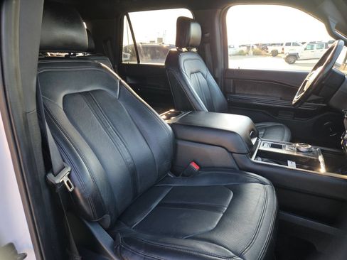 Used 2020 Ford Expedition Max Limited RWD image 28