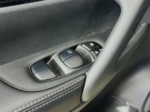 Certified 2022 Nissan Rogue Sport SL w/ Premium Package FWD image 20