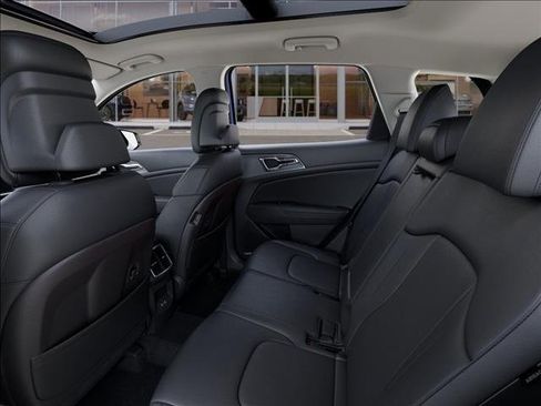New 2026 Kia Sportage EX image 18