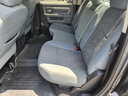 Used 2016 RAM 1500 Big Horn RWD image 18