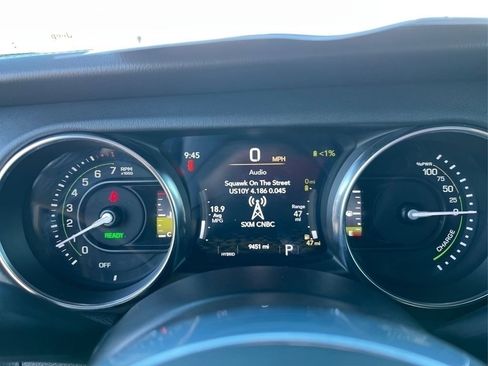 Used 2022 Jeep Wrangler Unlimited Rubicon 4xe w/ Dual Top Group image 17