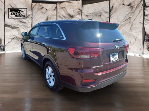 Used 2020 Kia Sorento LX AWD/4WD image 4